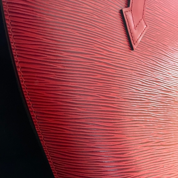 LOUIS VUITTON - SAINT JACQUES - RED PURSE - Picture 7 of 16